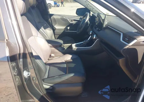 2023 Toyota Rav4 Hybrid Xse from USA, damaged, VIN 2T3E6RFV0PW042072